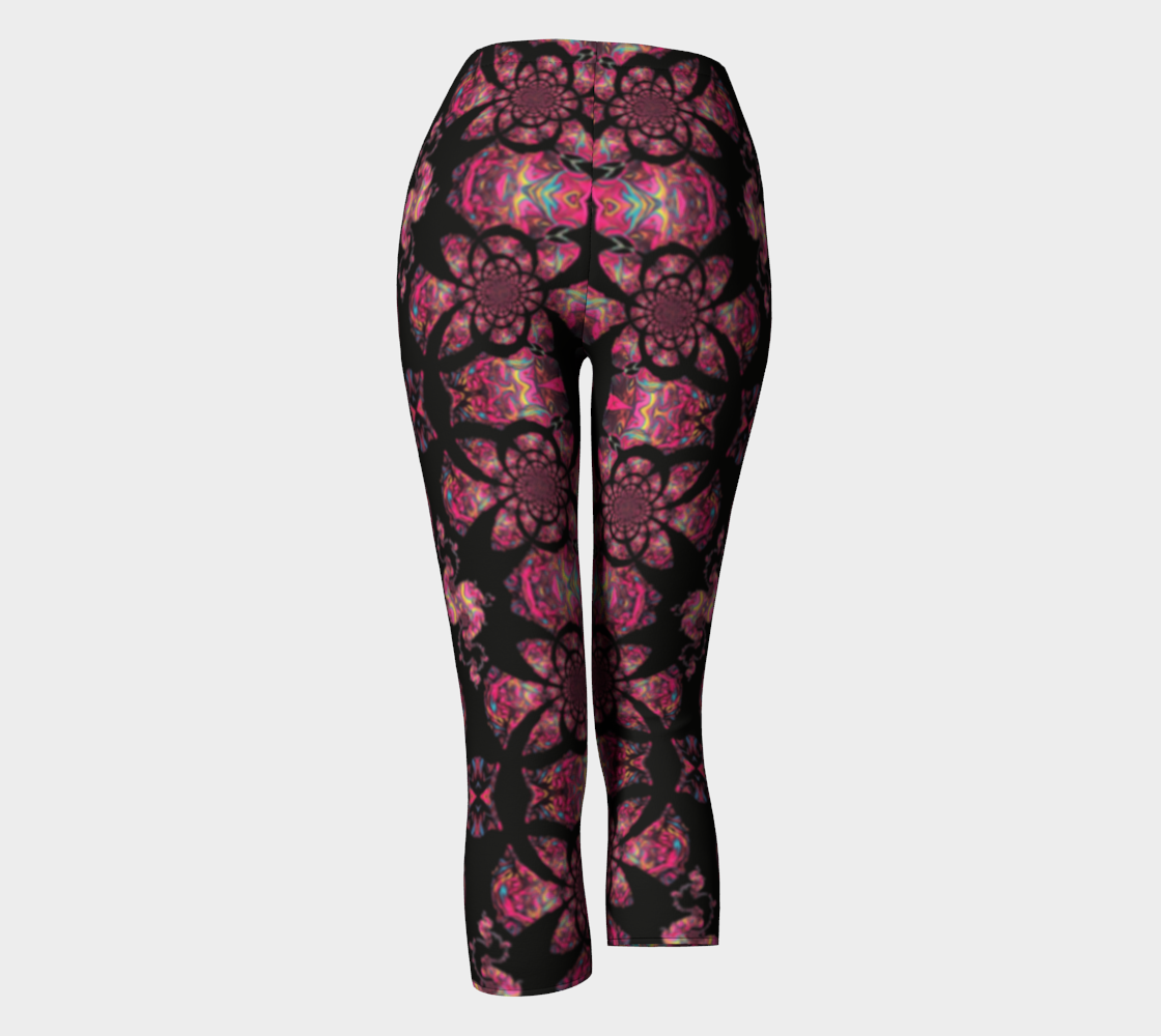 Pink Paisley Pattern Compression Capri Leggings