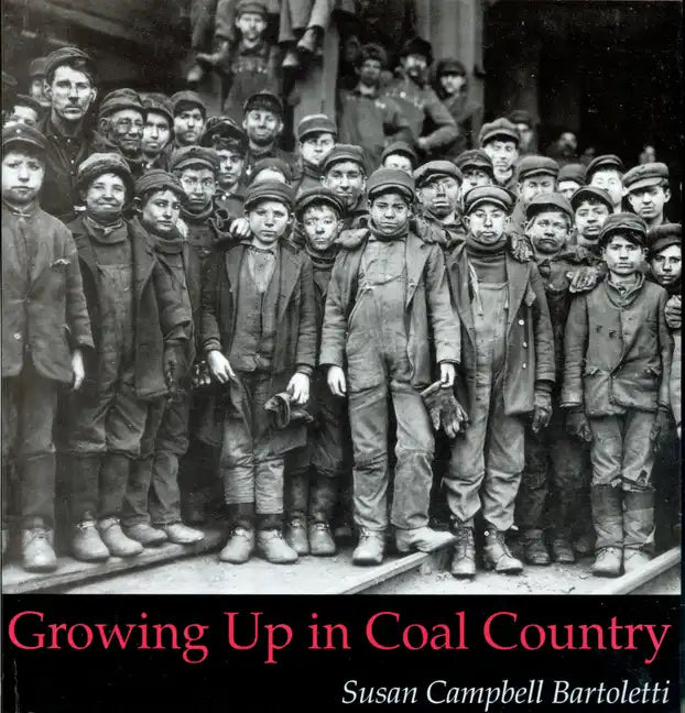 Growing Up in Coal Country - Paperback