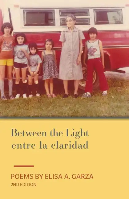 Between the Light / entre la claridad - Paperback