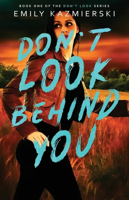 Don't Look Behind You - Paperback