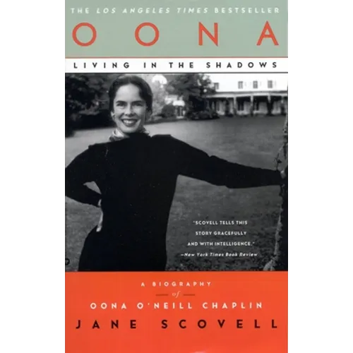 Oona Living in the Shadows - Paperback