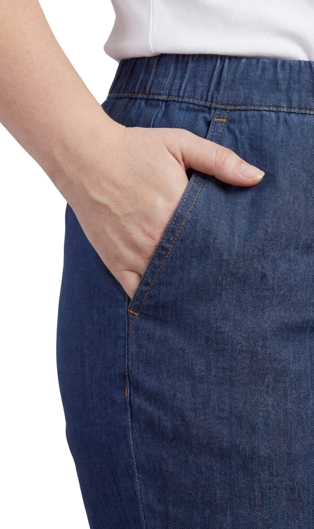 Women's Lightweight Pull-On Denim Jeans — Elastic Waist No Zipper