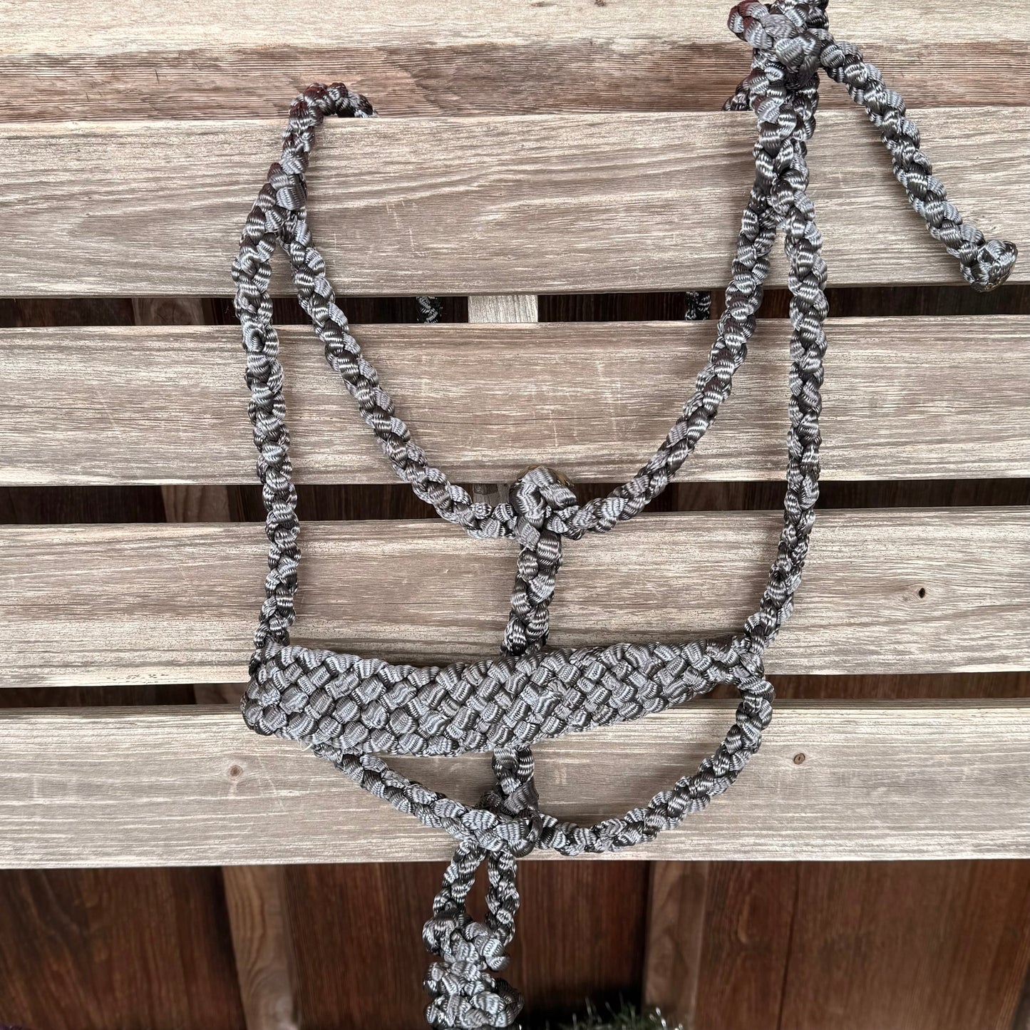 LMB Halter