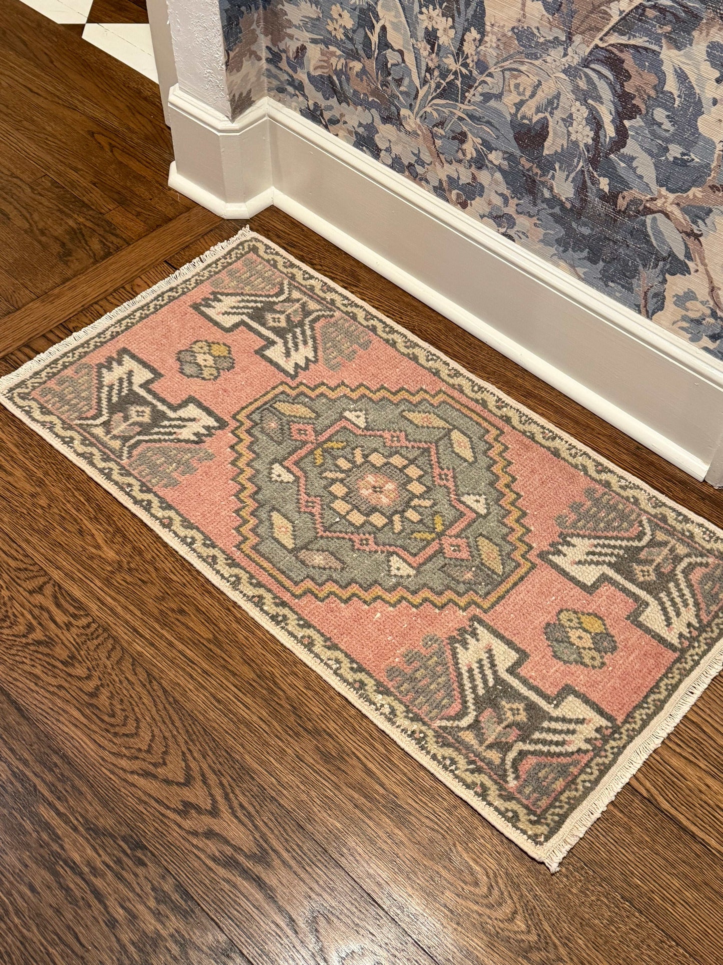 2 of 2 Matching Oushak Mats