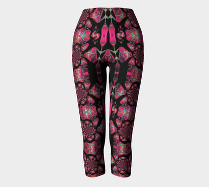 Pink Paisley Pattern Compression Capri Leggings