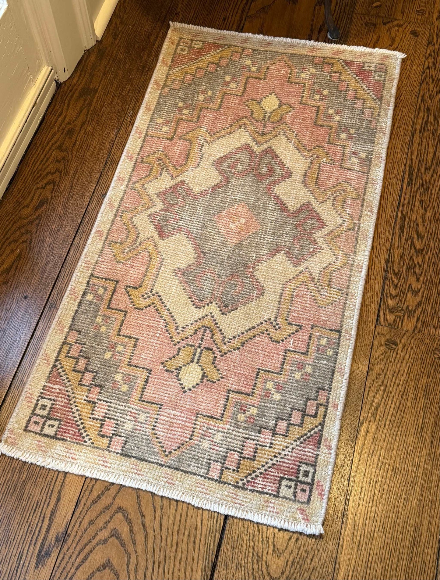 1’6”x3’1” Vintage Oushak Mat
