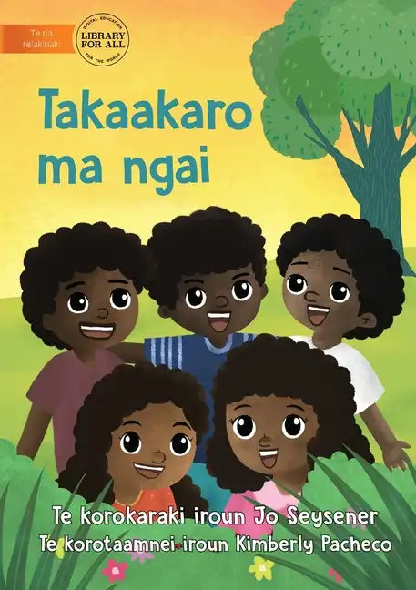 Play With Me - Takaakaro ma ngai (Te Kiribati) - Paperback