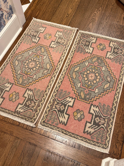 2 of 2 Matching Oushak Mats