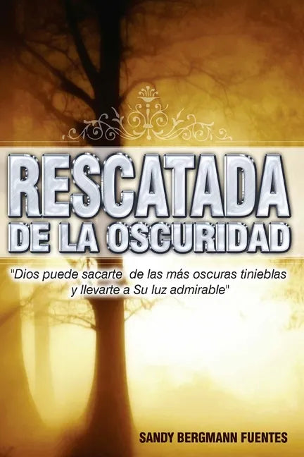 Rescatada de la oscuridad - Paperback