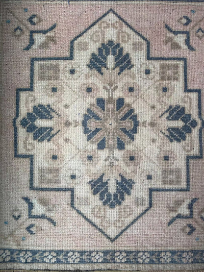 2’ x 2’2” Square Mini