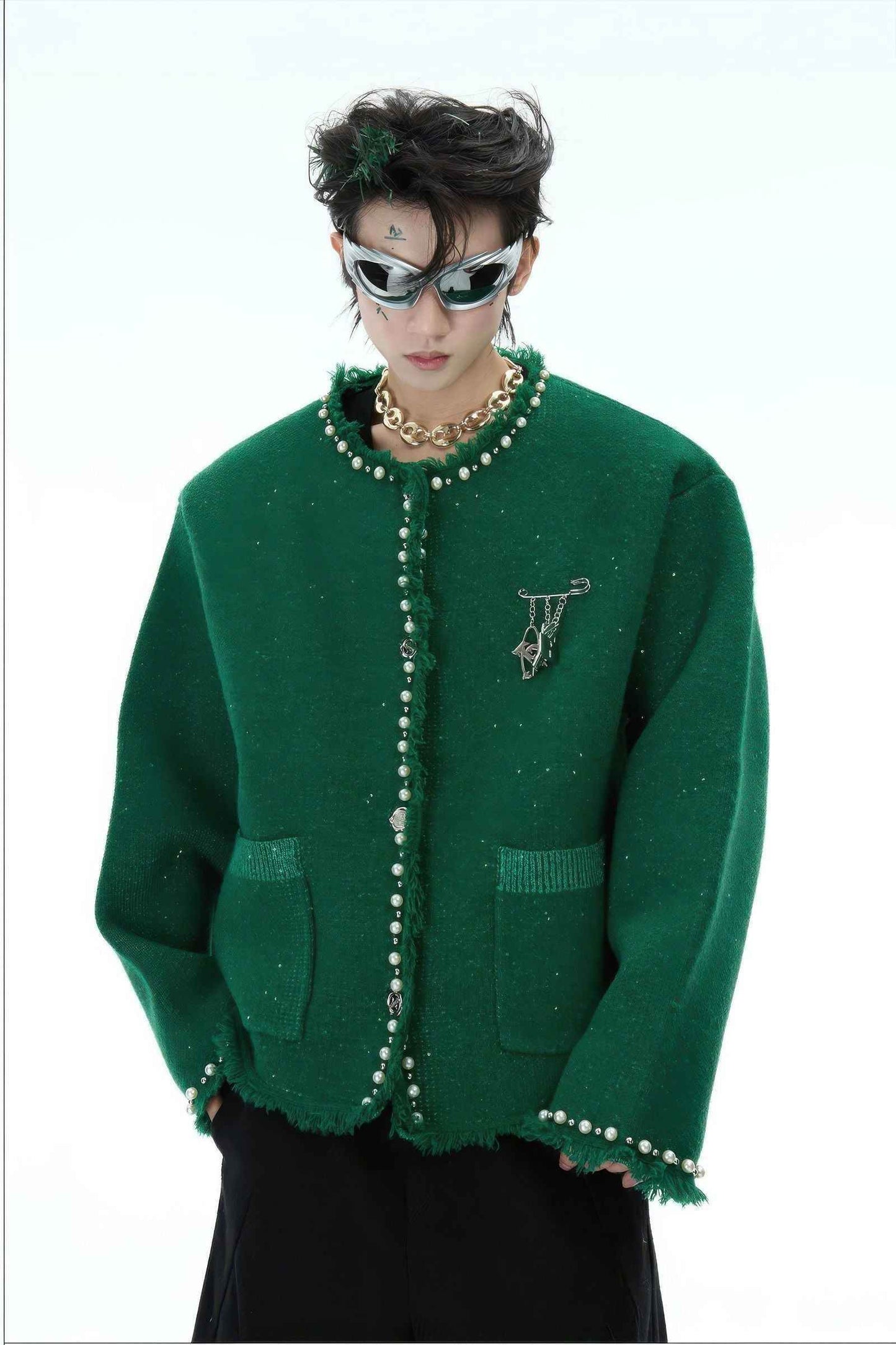 Minimalist Pearl-Decorated Knitted Sweater Jacket with Brooch Accent