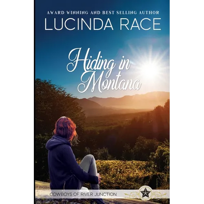 Hiding in Montana - Large Print - Paperback