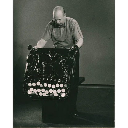 Claes Oldenburg: Writing on the Side 1956-1969 - Paperback