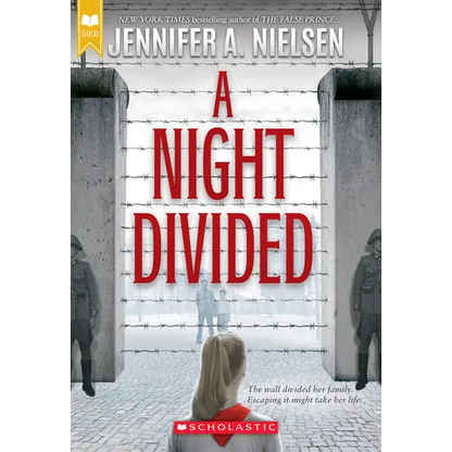 A Night Divided (Scholastic Gold) - Paperback