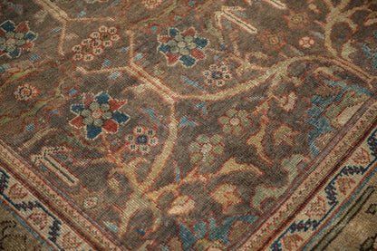 7x10.5 Vintage Distressed Mahal Carpet