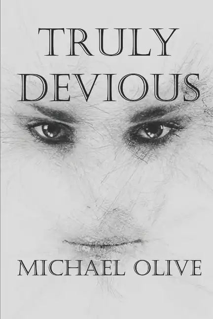 Truly Devious - Paperback