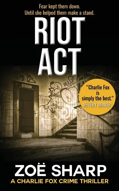 Riot ACT: #02: Charlie Fox Crime Mystery Thriller Series - Paperback