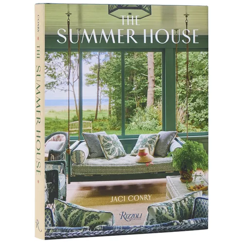 The Summer House: Lakeside Cottages, Seaside Retreats, and Country Idylls - Hardcover