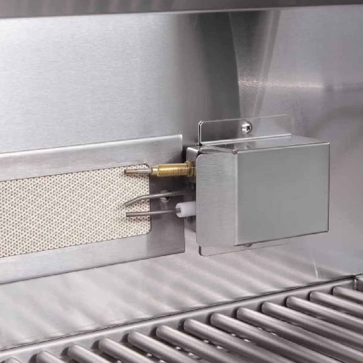 Edgestar 89K BTU 36-Inch Built-In Grill With Rotisserie And LED Lighting (SAK49230)