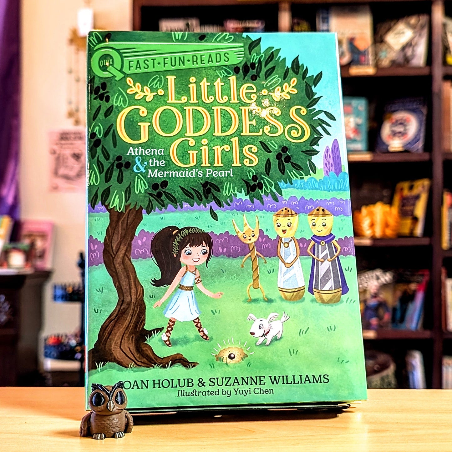 Athena & the Mermaid's Pearl: A QUIX Book (9) (Little Goddess Girls)
