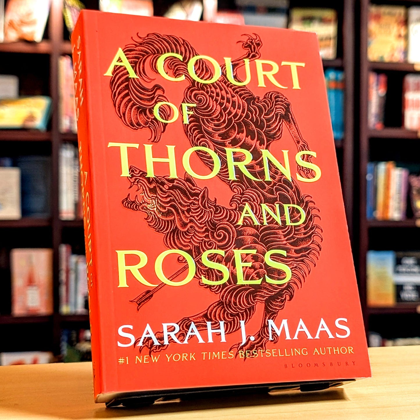 A Court of Thorns and Roses (A Court of Thorns and Roses, 1)