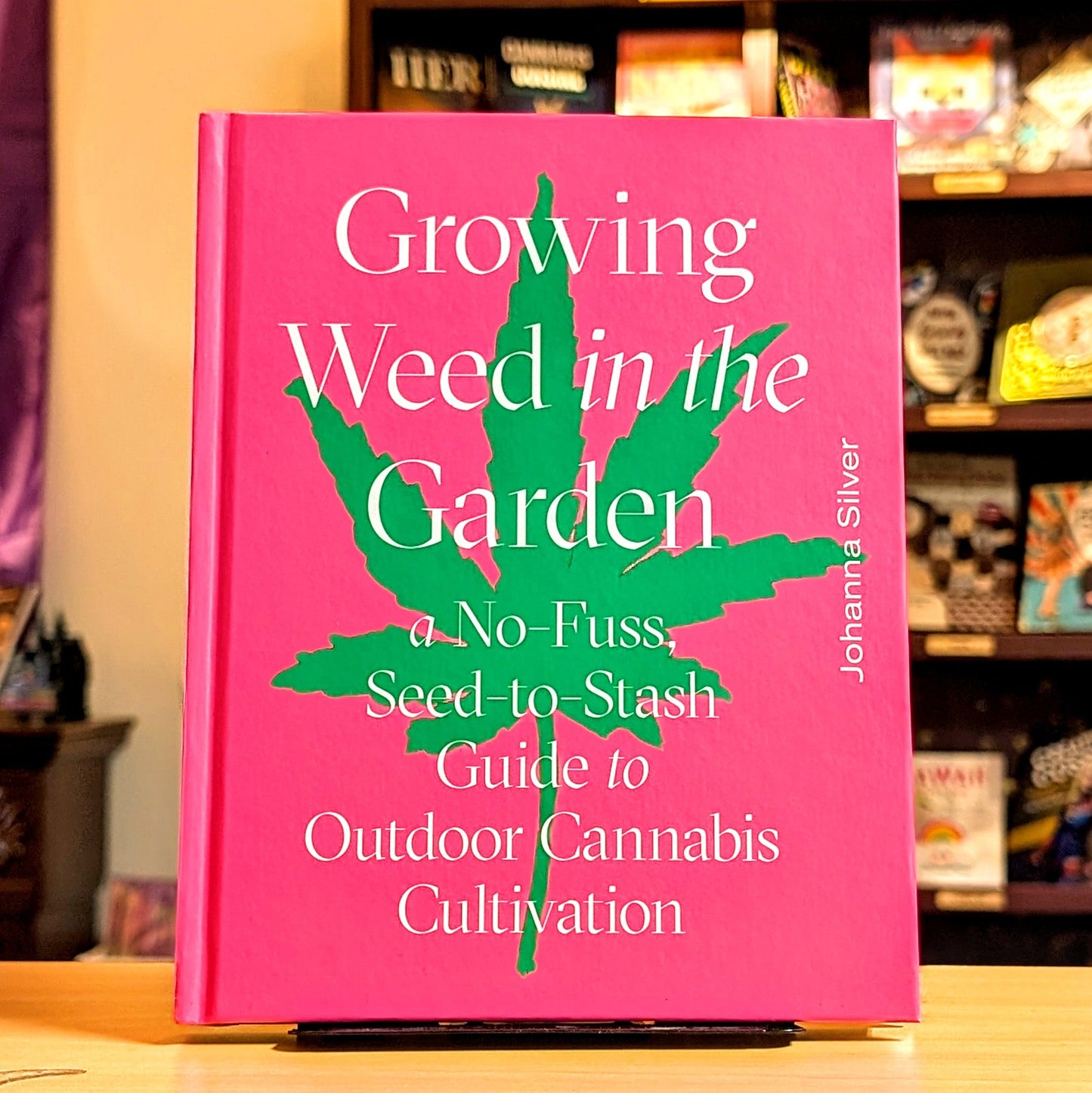 Growing Weed in the Garden: A No-Fuss, Seed-to-Stash Guide to Outdoor Cannabis Cultivation